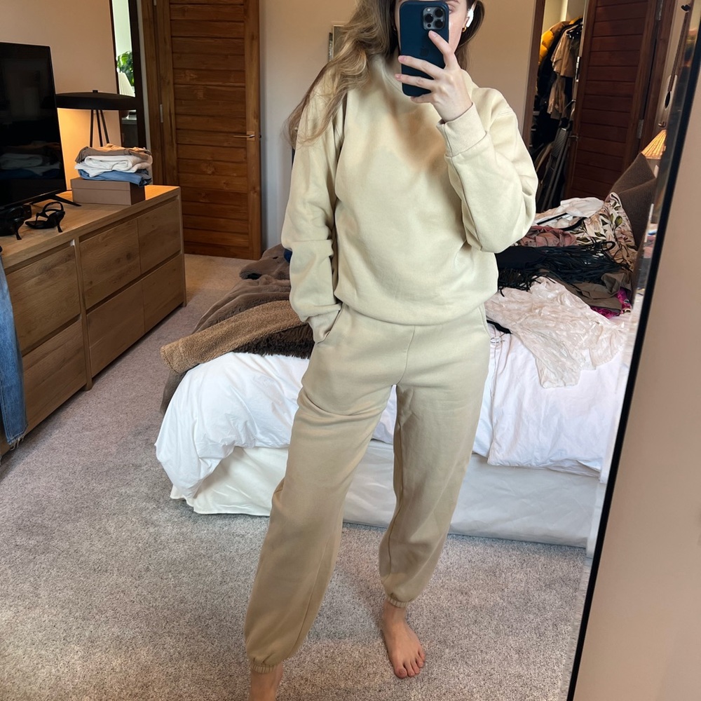 ATOIR x Rozalia sweatsuit